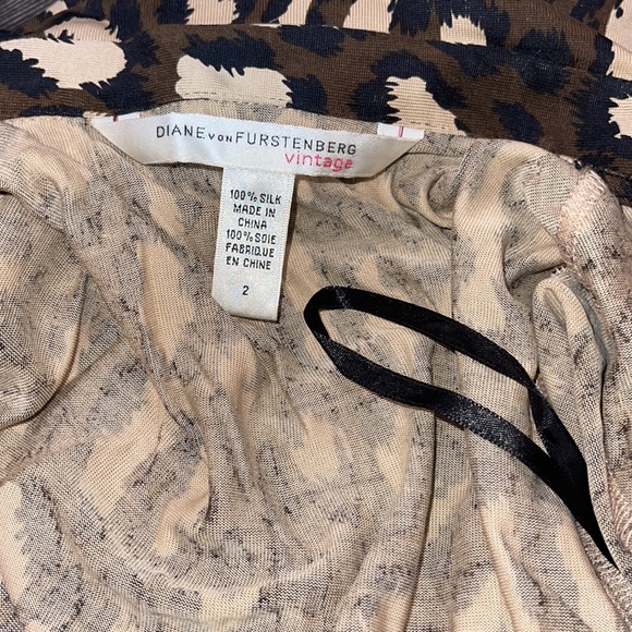 Diane Von Furstenberg Vintage Jill Top* - Picture 2 of 7
